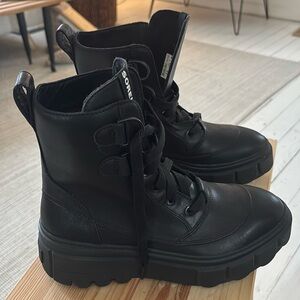 Brand new Sorel Caribou boots